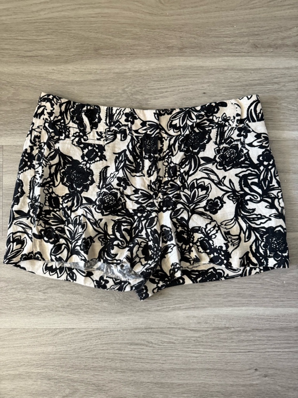 LOFT Linen Blend Black Floral on Cream Shorts